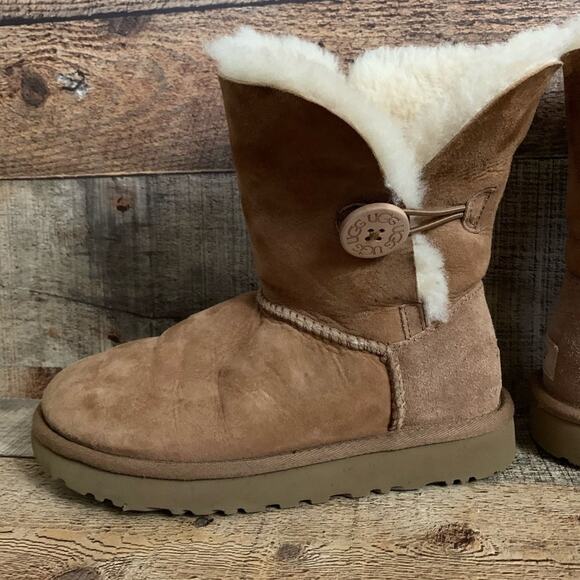 UGG Classic Bailey Button II Chestnut Tan Ankle Boots Booties Size 5 - Picture 7 of 13